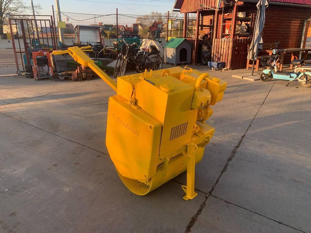 Benford MBR 71L - Kompaktor: slika 1 Benford MBR 71L - Kompaktor: slika 1