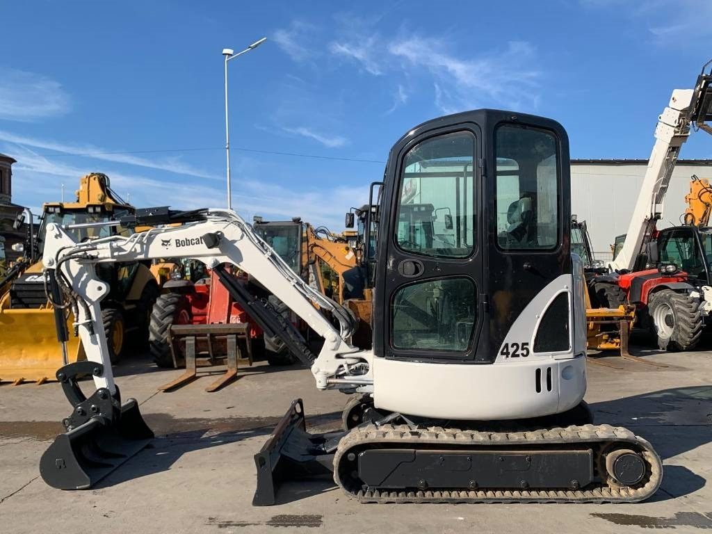 Bobcat 425 - Mini bager: slika 3 Bobcat 425 - Mini bager: slika 3