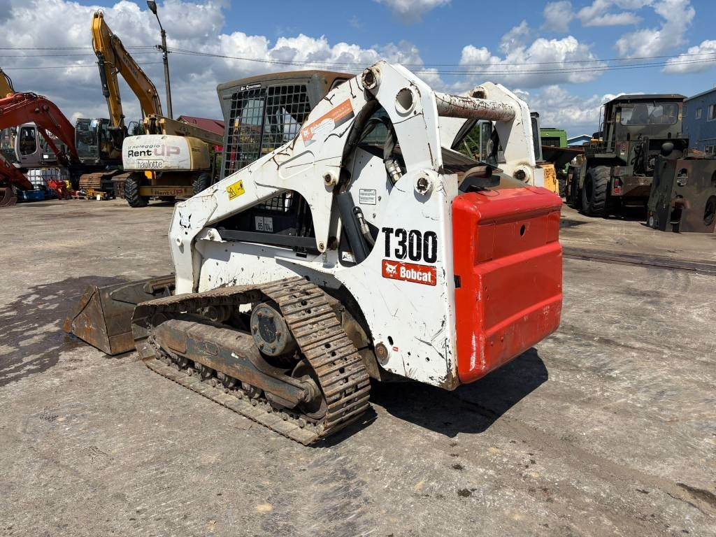 Bobcat T 300 - Mini nakladalec: slika 3 Bobcat T 300 - Mini nakladalec: slika 3