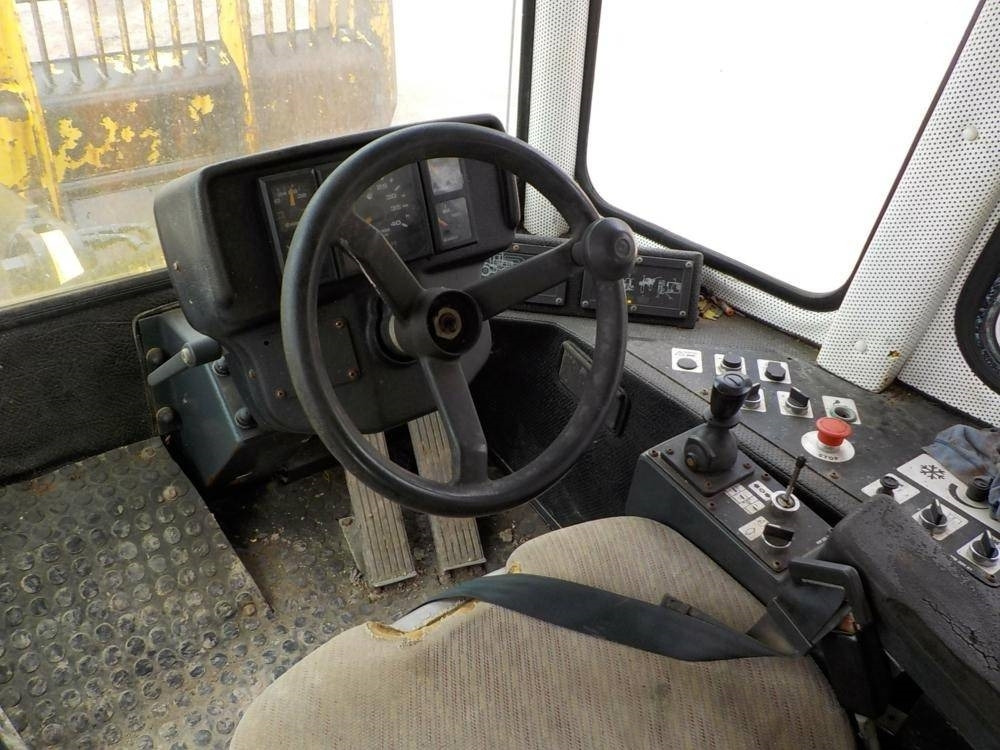 Kompaktor Bomag BC 671 RB: slika 11 Kompaktor Bomag BC 671 RB: slika 11