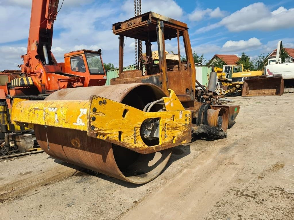 Bomag BW 213 D H-4 FOR PARTS - Kompaktor: slika 1 Bomag BW 213 D H-4 FOR PARTS - Kompaktor: slika 1