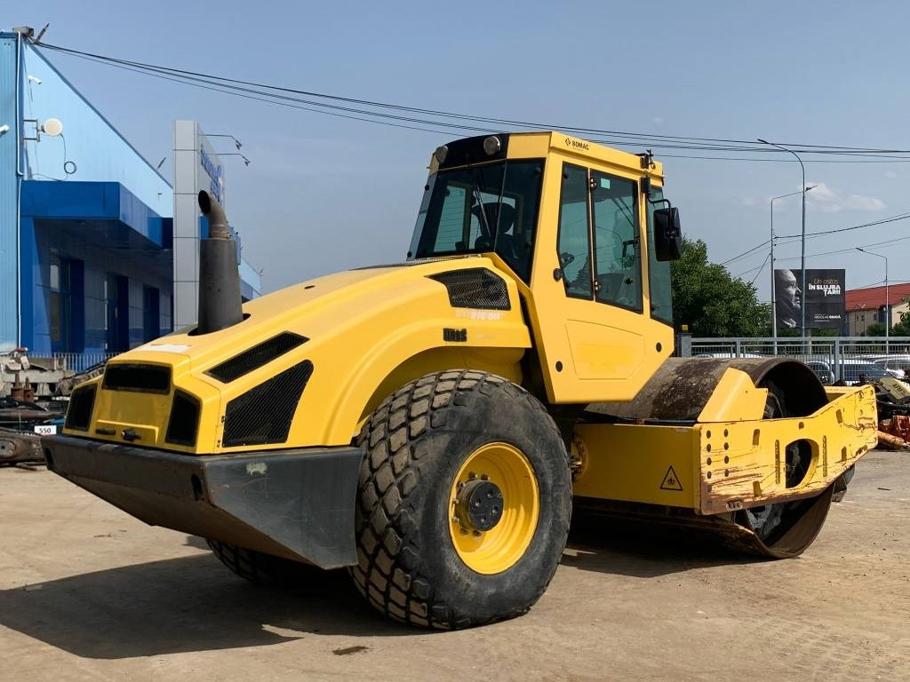 Bomag BW 219 D H-4 - Kompaktor: slika 3 Bomag BW 219 D H-4 - Kompaktor: slika 3