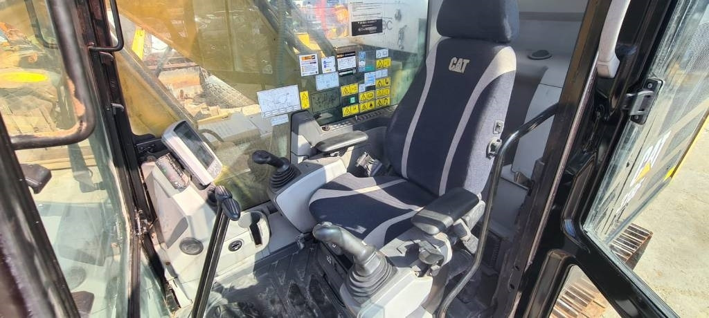 Bager goseničar CAT 318FL: slika 8 Bager goseničar CAT 318FL: slika 8