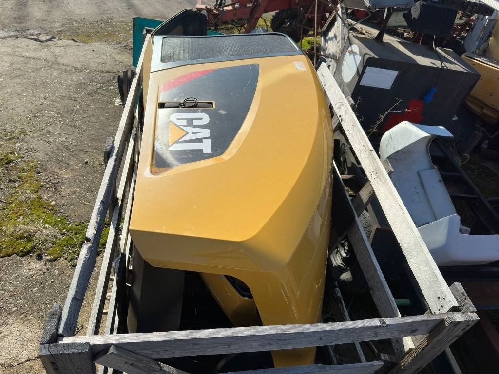 CAT TH 417C TH 414C BONNET - Okvir/ Šasija za Gradbeni stroj: slika 1 CAT TH 417C TH 414C BONNET - Okvir/ Šasija za Gradbeni stroj: slika 1