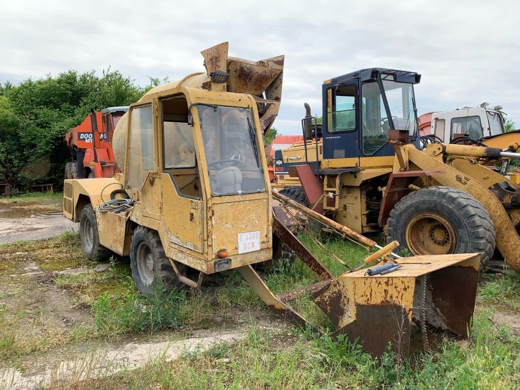 Carmix 9 - Mešalec za beton: slika 1 Carmix 9 - Mešalec za beton: slika 1