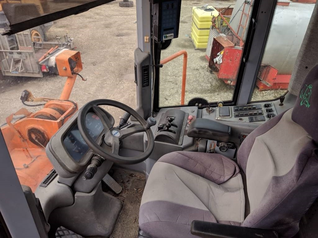 Fiat-Hitachi W 270 - Kolesni nakladalec: slika 5 Fiat-Hitachi W 270 - Kolesni nakladalec: slika 5