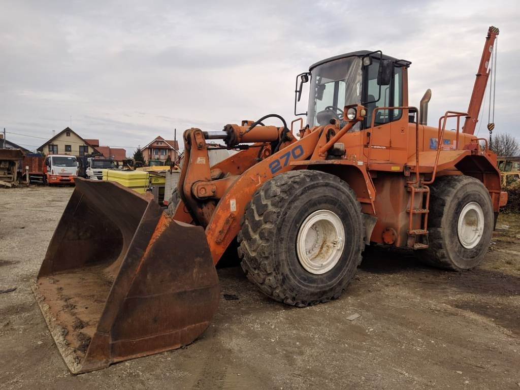 Fiat-Hitachi W 270 - Kolesni nakladalec: slika 4 Fiat-Hitachi W 270 - Kolesni nakladalec: slika 4