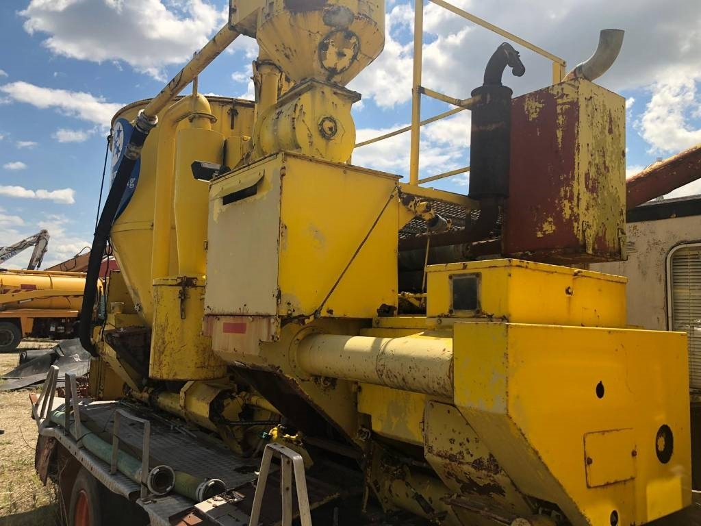 Mercedes-Benz 814 - Gradbeni stroj, Tovornjak: slika 4 Mercedes-Benz 814 - Gradbeni stroj, Tovornjak: slika 4