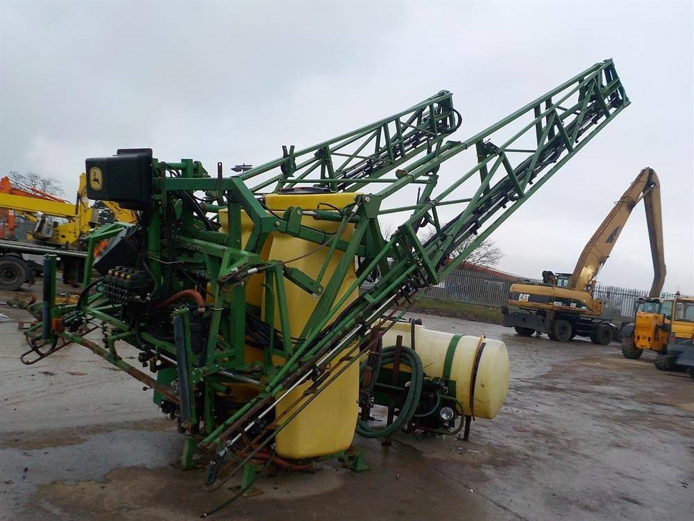 John Deere 510 - Škropilnica montirana na traktor: slika 3 John Deere 510 - Škropilnica montirana na traktor: slika 3