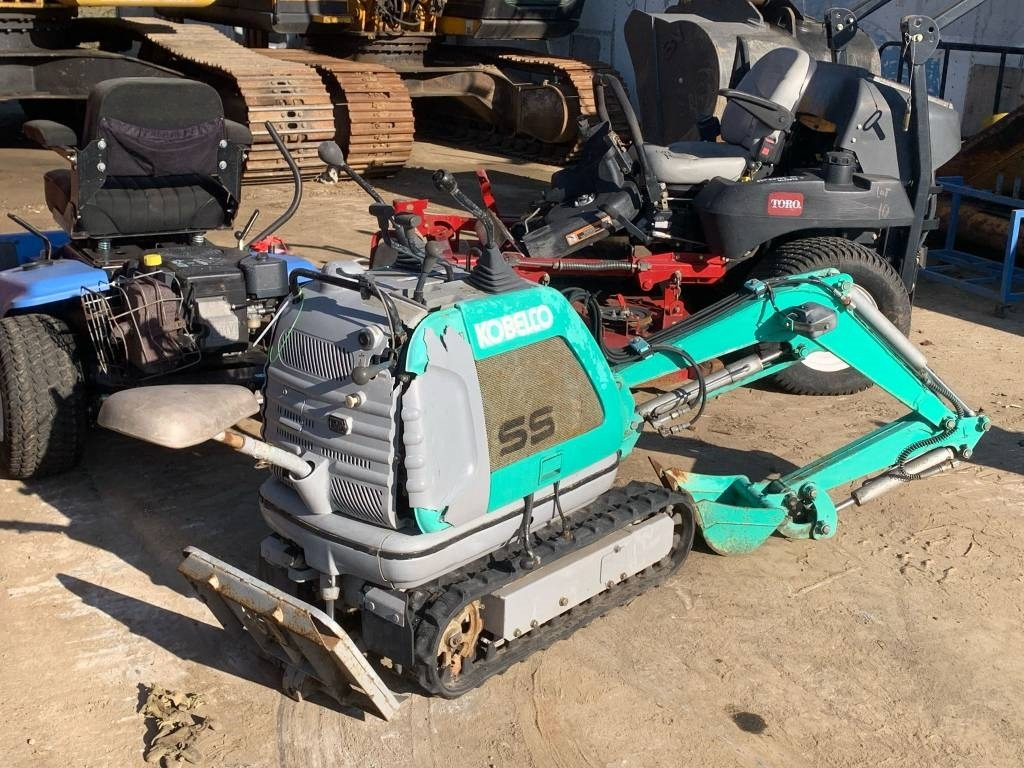 Kobelco SS 1 - Mini bager: slika 2 Kobelco SS 1 - Mini bager: slika 2