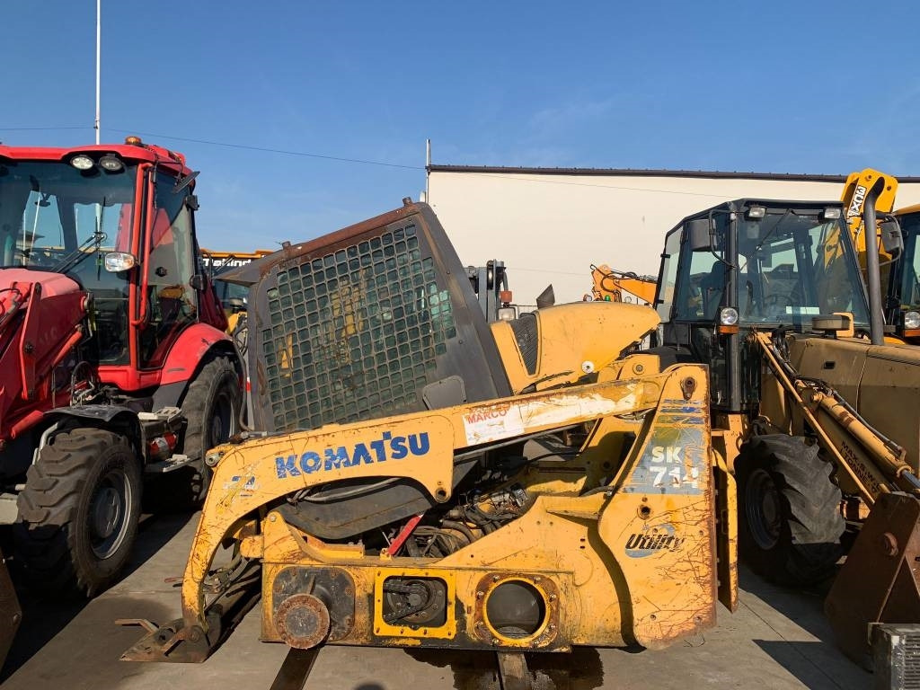 Komatsu SK 714 FOR PARTS - Mini nakladalec: slika 2 Komatsu SK 714 FOR PARTS - Mini nakladalec: slika 2