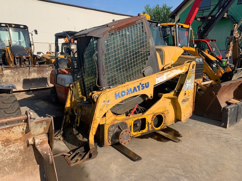 Komatsu SK 714 FOR PARTS - Mini nakladalec: slika 1 Komatsu SK 714 FOR PARTS - Mini nakladalec: slika 1