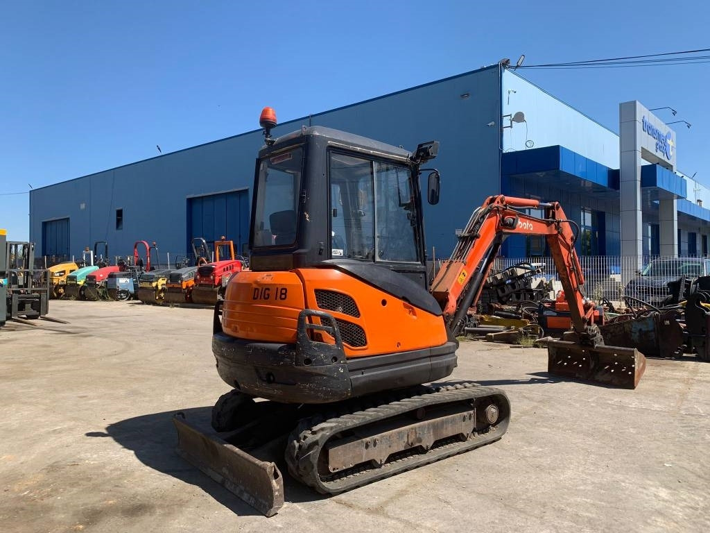 Mini bager Kubota KX 61-3: slika 6 Mini bager Kubota KX 61-3: slika 6