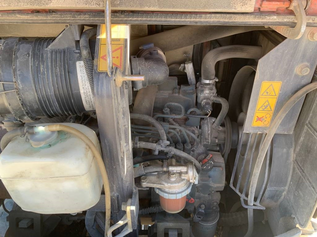 Mini bager Kubota KX 61-3: slika 8 Mini bager Kubota KX 61-3: slika 8