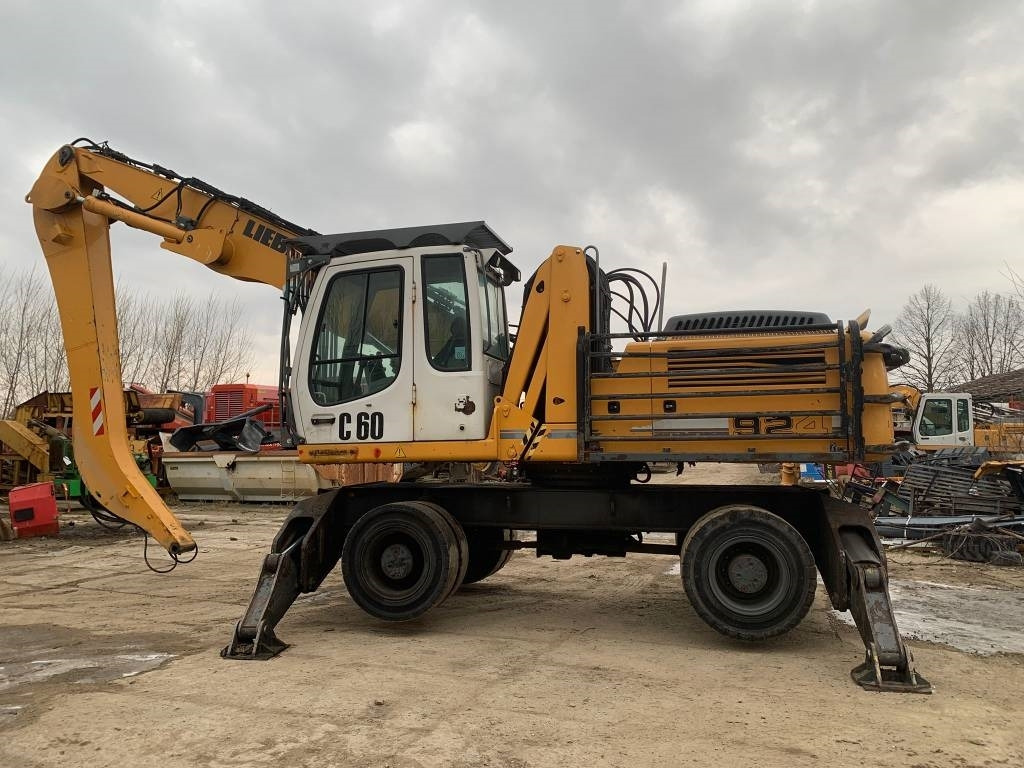 Liebherr A 924 C Litronic - Bager za prekladanje primarnih/ Sekundarnih surovin: slika 2 Liebherr A 924 C Litronic - Bager za prekladanje primarnih/ Sekundarnih surovin: slika 2