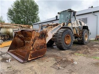 Liebherr L 550 2Plus2 FOR PARTS - Kolesni nakladalec: slika 1 Liebherr L 550 2Plus2 FOR PARTS - Kolesni nakladalec: slika 1