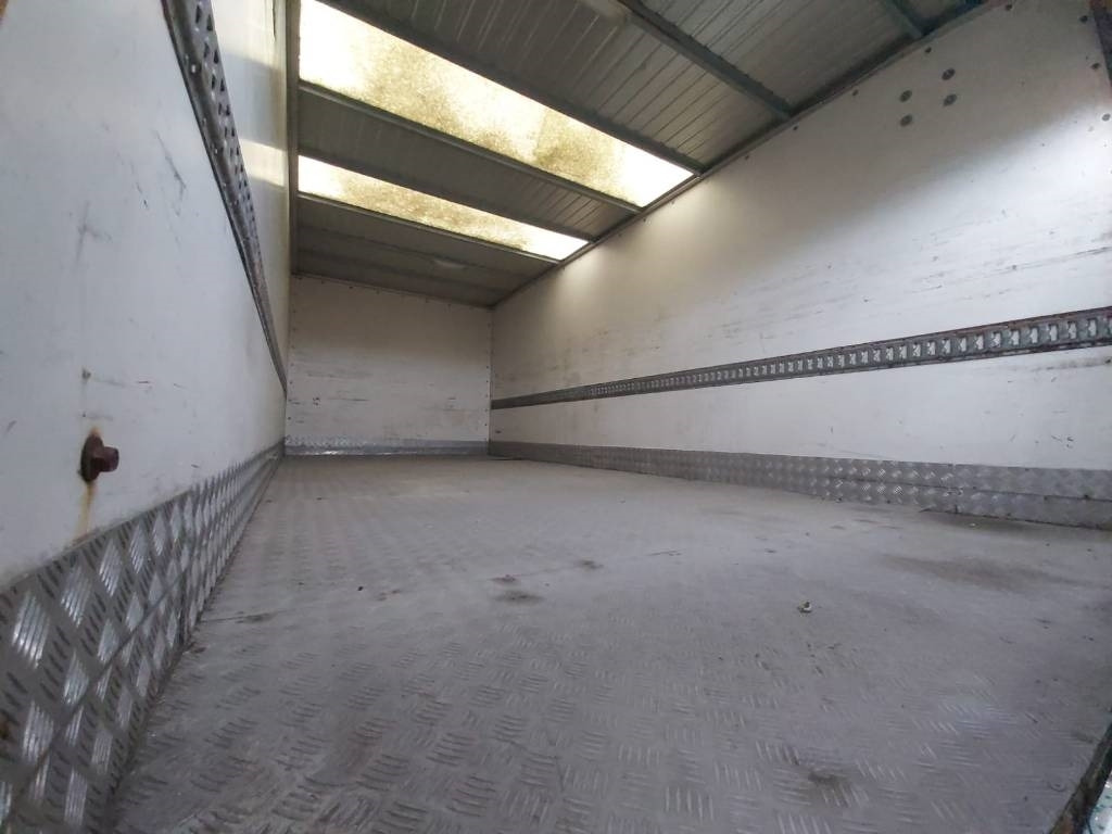 Mercedes-Benz 814D - Tovornjak zabojnik: slika 5 Mercedes-Benz 814D - Tovornjak zabojnik: slika 5