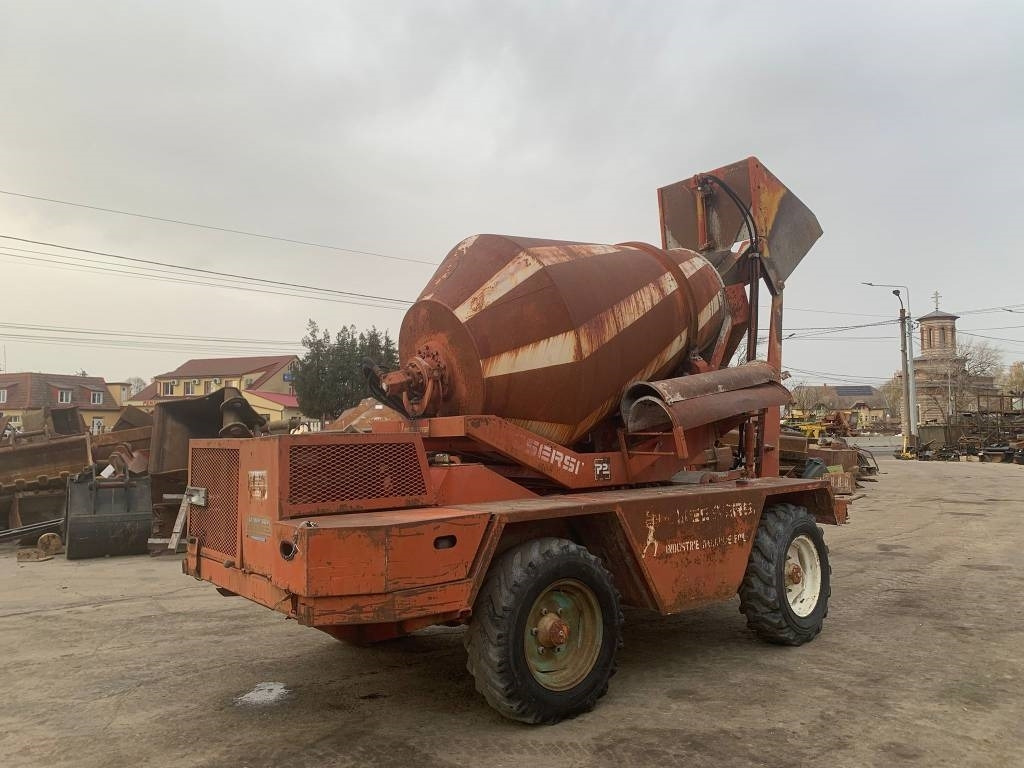 Messersi P2-R4 - Avtomešalec: slika 3 Messersi P2-R4 - Avtomešalec: slika 3