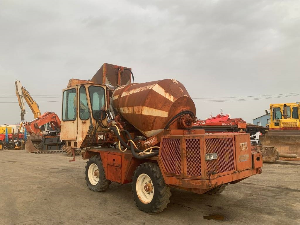 Messersi P2-R4 - Avtomešalec: slika 4 Messersi P2-R4 - Avtomešalec: slika 4