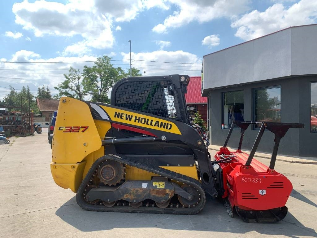 New Holland C327 - Mini nakladalec: slika 5 New Holland C327 - Mini nakladalec: slika 5