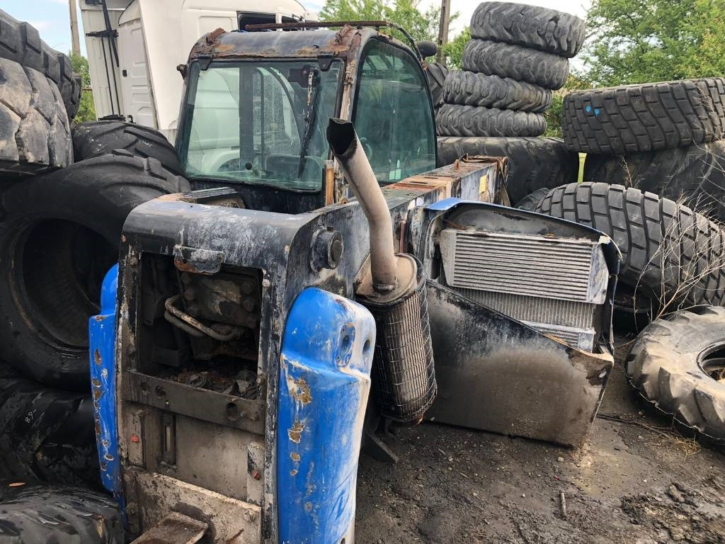 New Holland For Parts LM 5060 - Teleskopski viličar: slika 2 New Holland For Parts LM 5060 - Teleskopski viličar: slika 2