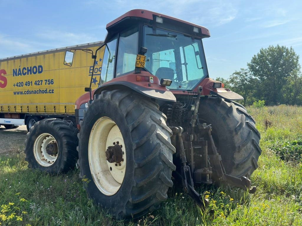 New Holland G 210 - Traktor: slika 3 New Holland G 210 - Traktor: slika 3