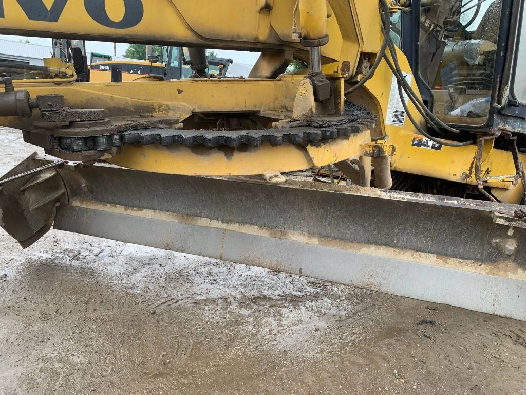 Volvo Champion 720 - Greder: slika 4 Volvo Champion 720 - Greder: slika 4