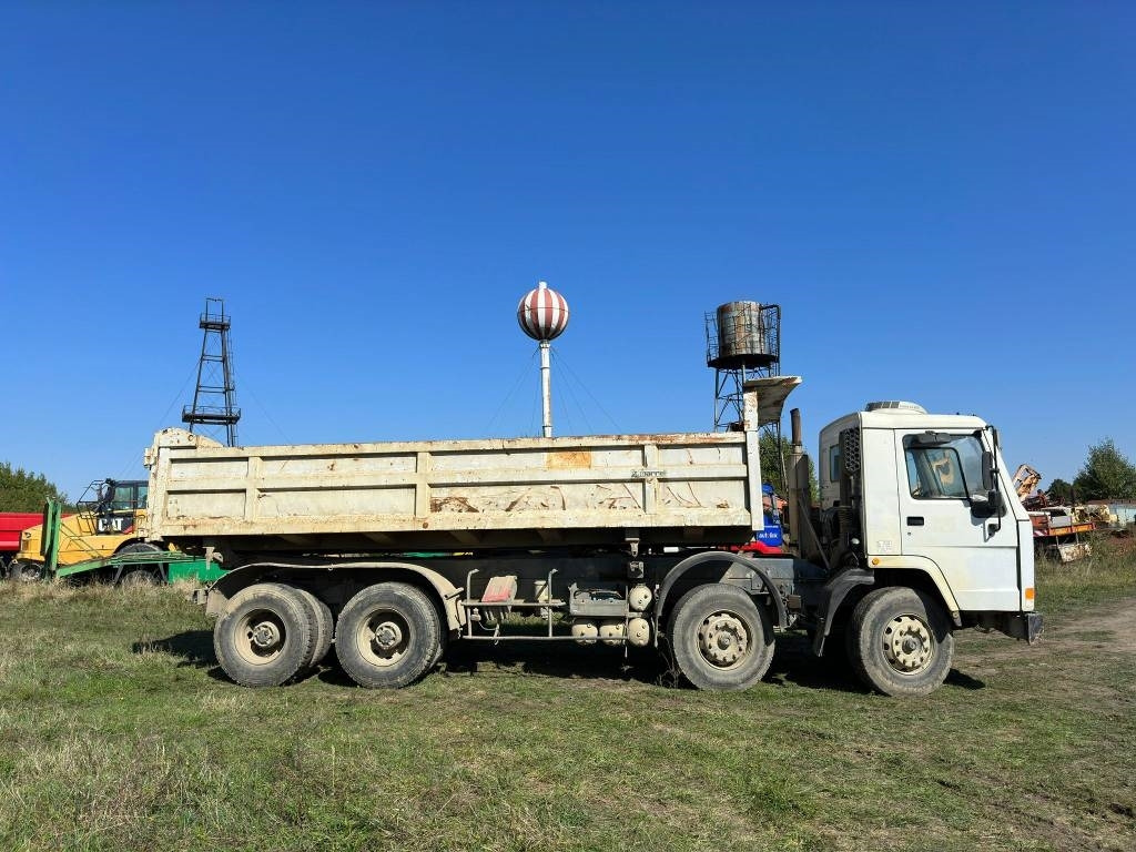 Volvo FL 10 - Tovornjak prekucnik: slika 5 Volvo FL 10 - Tovornjak prekucnik: slika 5