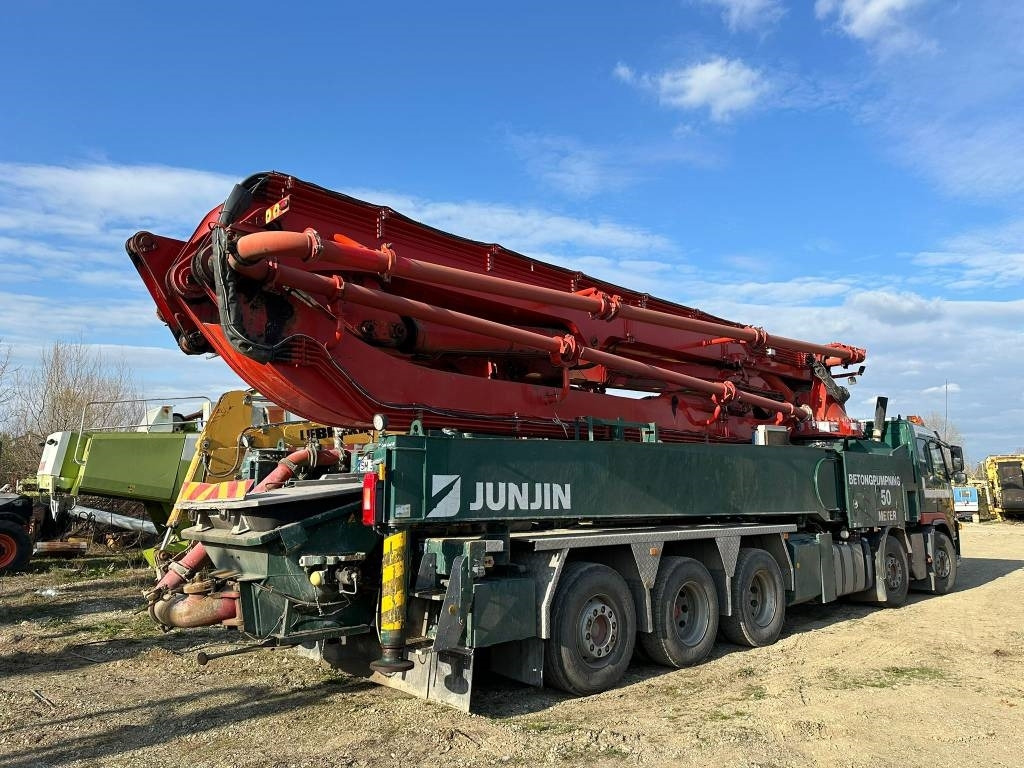 Črpalka za beton Volvo FM 480: slika 6