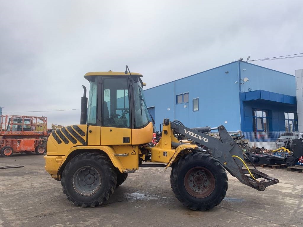 Volvo L 35 B - Kolesni nakladalec: slika 2 Volvo L 35 B - Kolesni nakladalec: slika 2