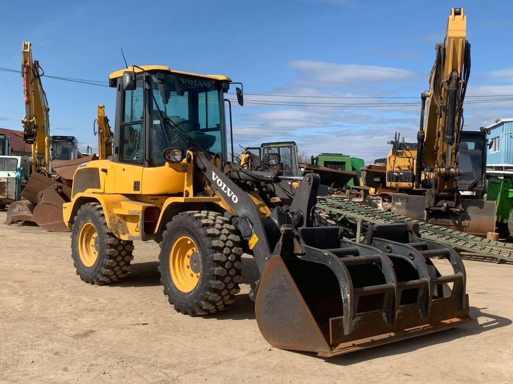 Volvo L 35 G - Kolesni nakladalec: slika 2 Volvo L 35 G - Kolesni nakladalec: slika 2