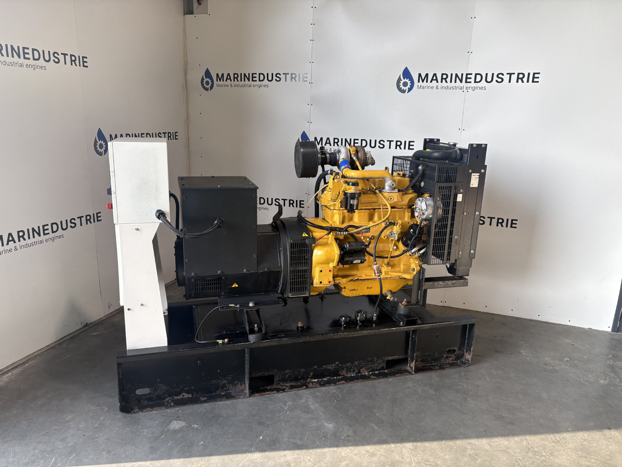 John Deere John Deere 4039TF009 65KVA Stamford - Motor za Industrijska oprema: slika 2 John Deere John Deere 4039TF009 65KVA Stamford - Motor za Industrijska oprema: slika 2