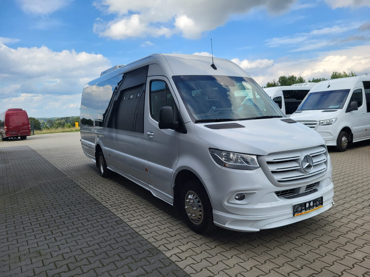 Mercedes-Benz Sprinter 519 CDI 24 places + 3 standing - Primestni avtobus: slika 1 Mercedes-Benz Sprinter 519 CDI 24 places + 3 standing - Primestni avtobus: slika 1