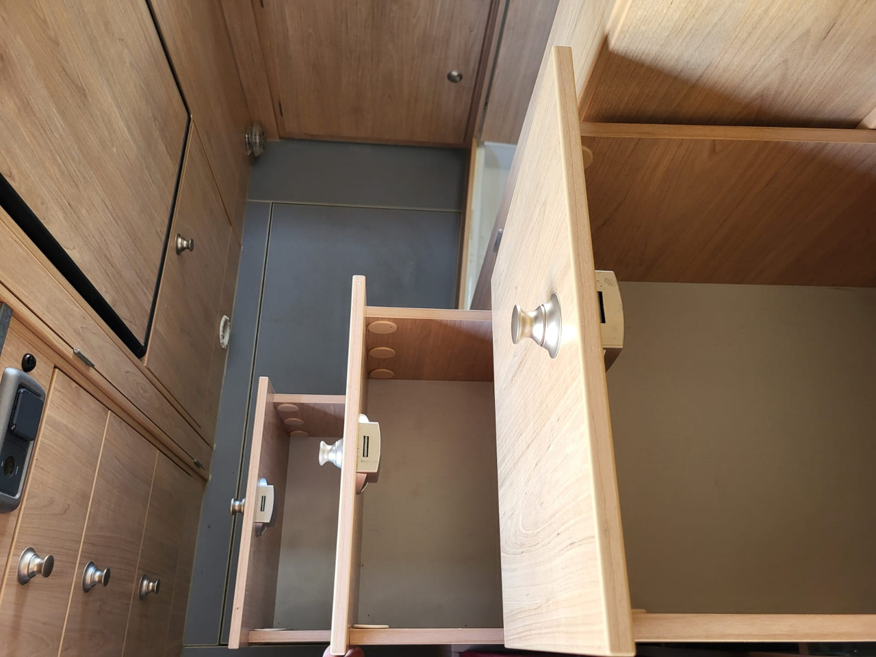 Kombi avtodom Peugeot Boxer: slika 16 Kombi avtodom Peugeot Boxer: slika 16