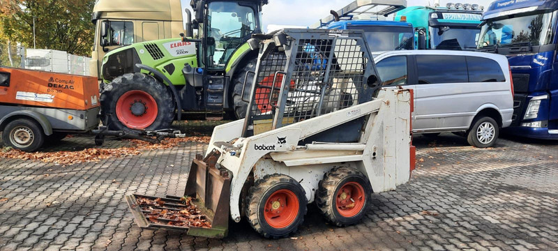 Bobcat 443 4x4 Radlader - Mini nakladalec: slika 1 Bobcat 443 4x4 Radlader - Mini nakladalec: slika 1