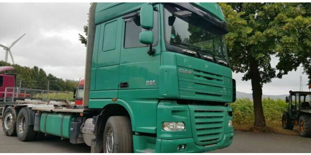 DAF XF105-460Super Spacs Cap G.Haus/Hoch Retarder - Tovornjak za prevoz lesa: slika 2 DAF XF105-460Super Spacs Cap G.Haus/Hoch Retarder - Tovornjak za prevoz lesa: slika 2