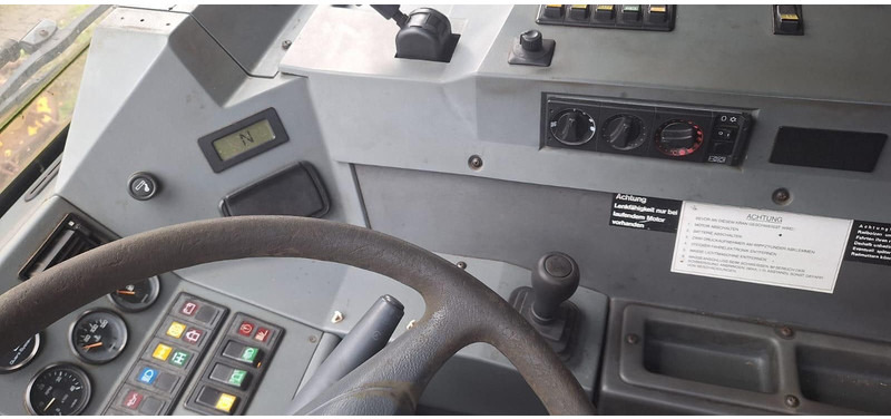 Grove GMK3055 6x6 55To.43Meter - Avtodvigalo za vse namene: slika 4 Grove GMK3055 6x6 55To.43Meter - Avtodvigalo za vse namene: slika 4