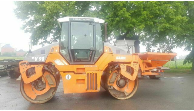 Hamm DV90 VO mit Streuer Klima Deutsche Maschine - Valjar: slika 5 Hamm DV90 VO mit Streuer Klima Deutsche Maschine - Valjar: slika 5