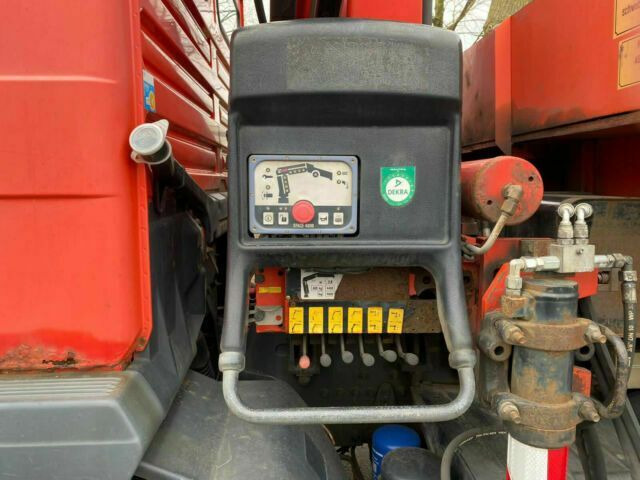 MAN ME18.284 mit Kran Not Aus Hiab 122B - Tovornjak s kesonom, Tovornjak z dvigalom: slika 3 MAN ME18.284 mit Kran Not Aus Hiab 122B - Tovornjak s kesonom, Tovornjak z dvigalom: slika 3