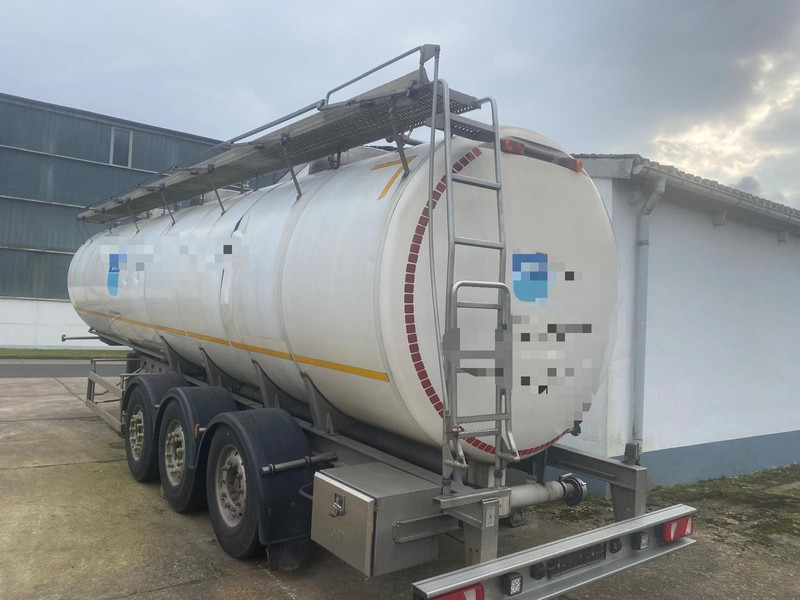 Magyar A1 - Polprikolica cisterna: slika 2 Magyar A1 - Polprikolica cisterna: slika 2