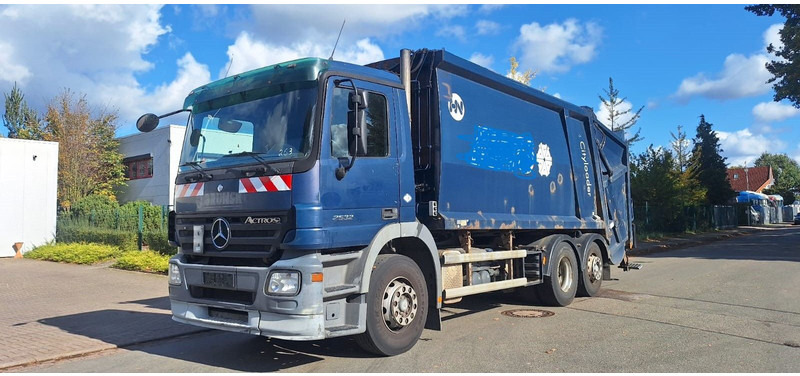 Mercedes-Benz 2632 Müllwgen 6x2 M.Haus Blatt/Luft - Smetarski tovornjak: slika 1 Mercedes-Benz 2632 Müllwgen 6x2 M.Haus Blatt/Luft - Smetarski tovornjak: slika 1