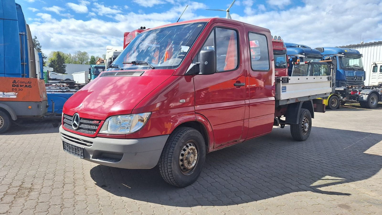 Mercedes-Benz 313 Pritsche Doppelkabine - Dostavno vozilo s kesonom, Dostavno vozilo z dvojno kabino: slika 2 Mercedes-Benz 313 Pritsche Doppelkabine - Dostavno vozilo s kesonom, Dostavno vozilo z dvojno kabino: slika 2