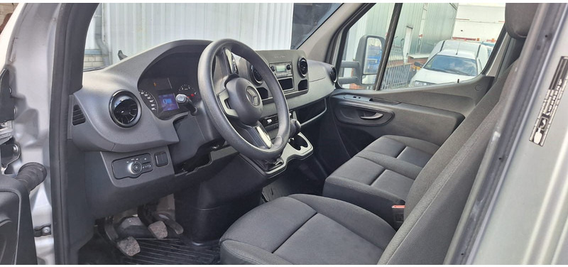 Mercedes-Benz 315 317 319 Sprinter III Koffer - Dostavno vozilo z zabojnikom: slika 4 Mercedes-Benz 315 317 319 Sprinter III Koffer - Dostavno vozilo z zabojnikom: slika 4