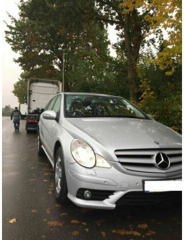 Mercedes-Benz R-Klasse 320 CDI L 4Matic 7G-TRONIC DPF AMG-Paket - Kombilimuzina: slika 1 Mercedes-Benz R-Klasse 320 CDI L 4Matic 7G-TRONIC DPF AMG-Paket - Kombilimuzina: slika 1