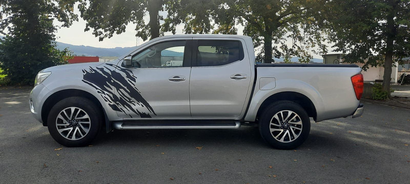 Nissan Navara NP300 N-Connecta Double Cab 4x4 - Poltovornjak: slika 2 Nissan Navara NP300 N-Connecta Double Cab 4x4 - Poltovornjak: slika 2