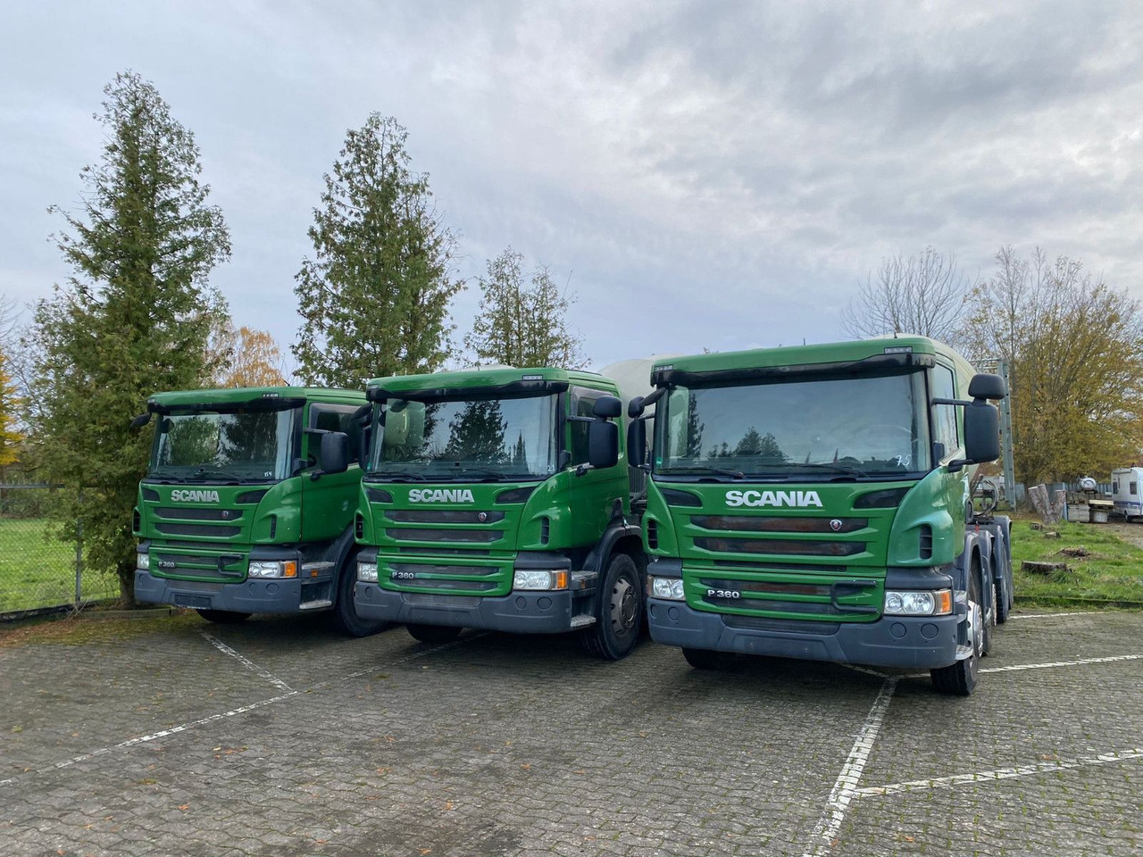 Scania 2x P360 Betonmischer 8x4 Blatt/Blatt E6 2 stück - Avtomešalec: slika 2 Scania 2x P360 Betonmischer 8x4 Blatt/Blatt E6 2 stück - Avtomešalec: slika 2