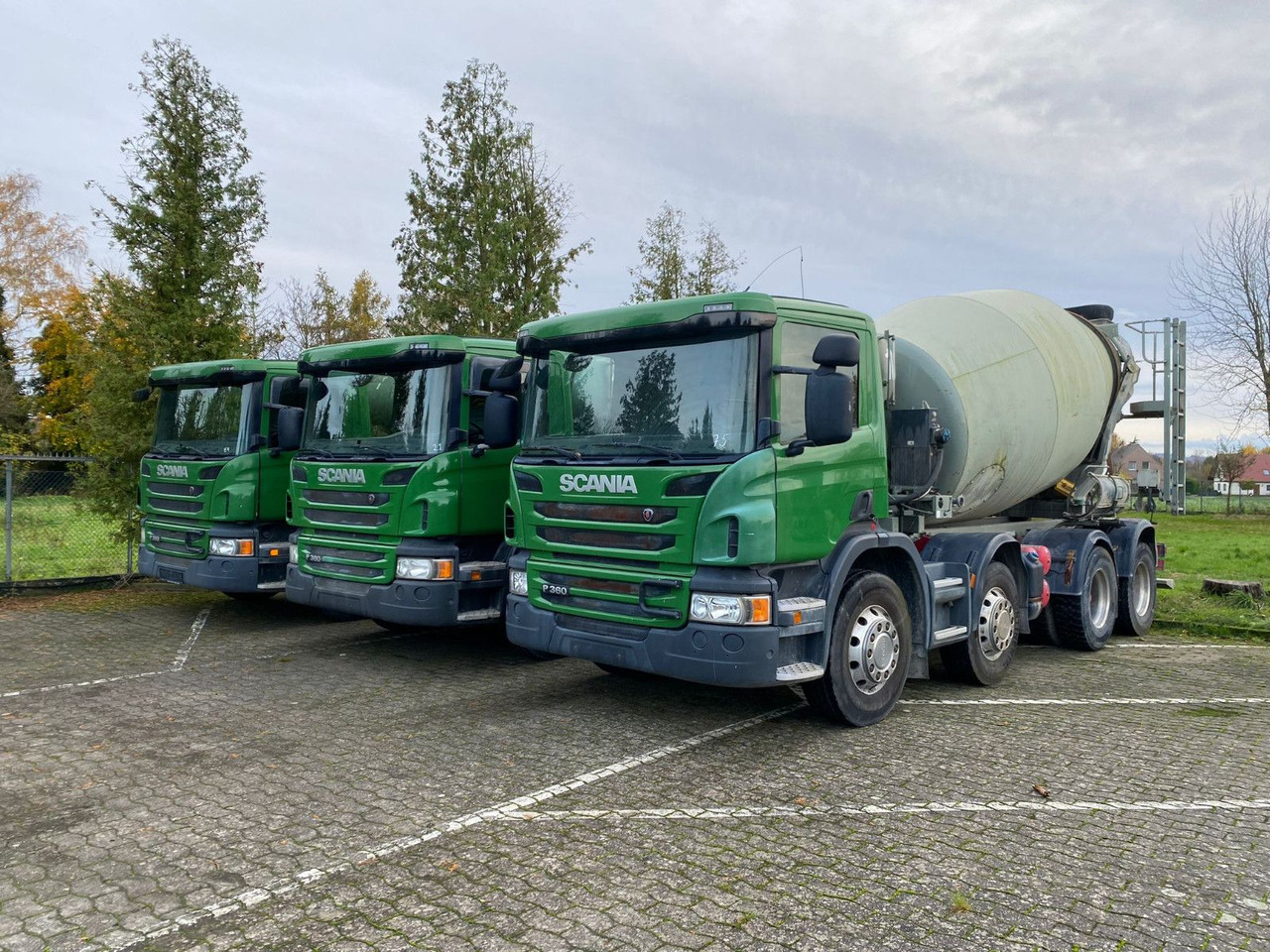 Scania 2x P360 Betonmischer 8x4 Blatt/Blatt E6 2 stück - Avtomešalec: slika 1 Scania 2x P360 Betonmischer 8x4 Blatt/Blatt E6 2 stück - Avtomešalec: slika 1