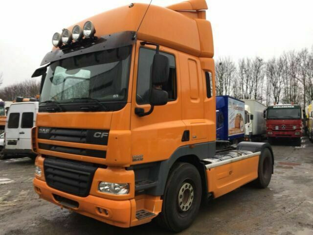 DAF CF85-410 G.Haus 2xBett ZF/Schalter 2-Kreishydr - Vlačilec: slika 4 DAF CF85-410 G.Haus 2xBett ZF/Schalter 2-Kreishydr - Vlačilec: slika 4
