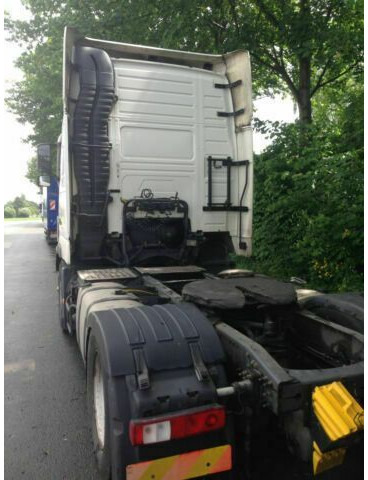 Volvo FH 440 G.Haus-Hochdach Euro:4 German Truck - Vlačilec: slika 4 Volvo FH 440 G.Haus-Hochdach Euro:4 German Truck - Vlačilec: slika 4