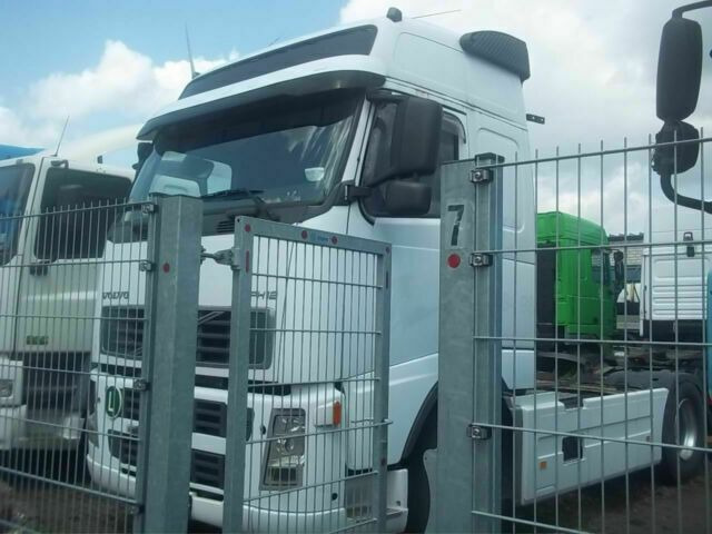 Volvo FH12-420 Globelt. VEB Klima Kipphydraulik - Vlačilec: slika 3 Volvo FH12-420 Globelt. VEB Klima Kipphydraulik - Vlačilec: slika 3